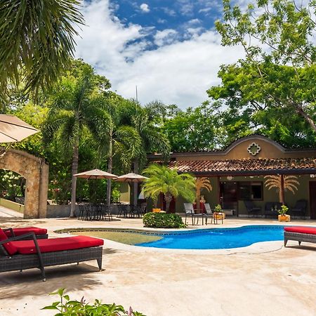 Casas Del Toro Playa Flamingo Aparthotel Exterior photo